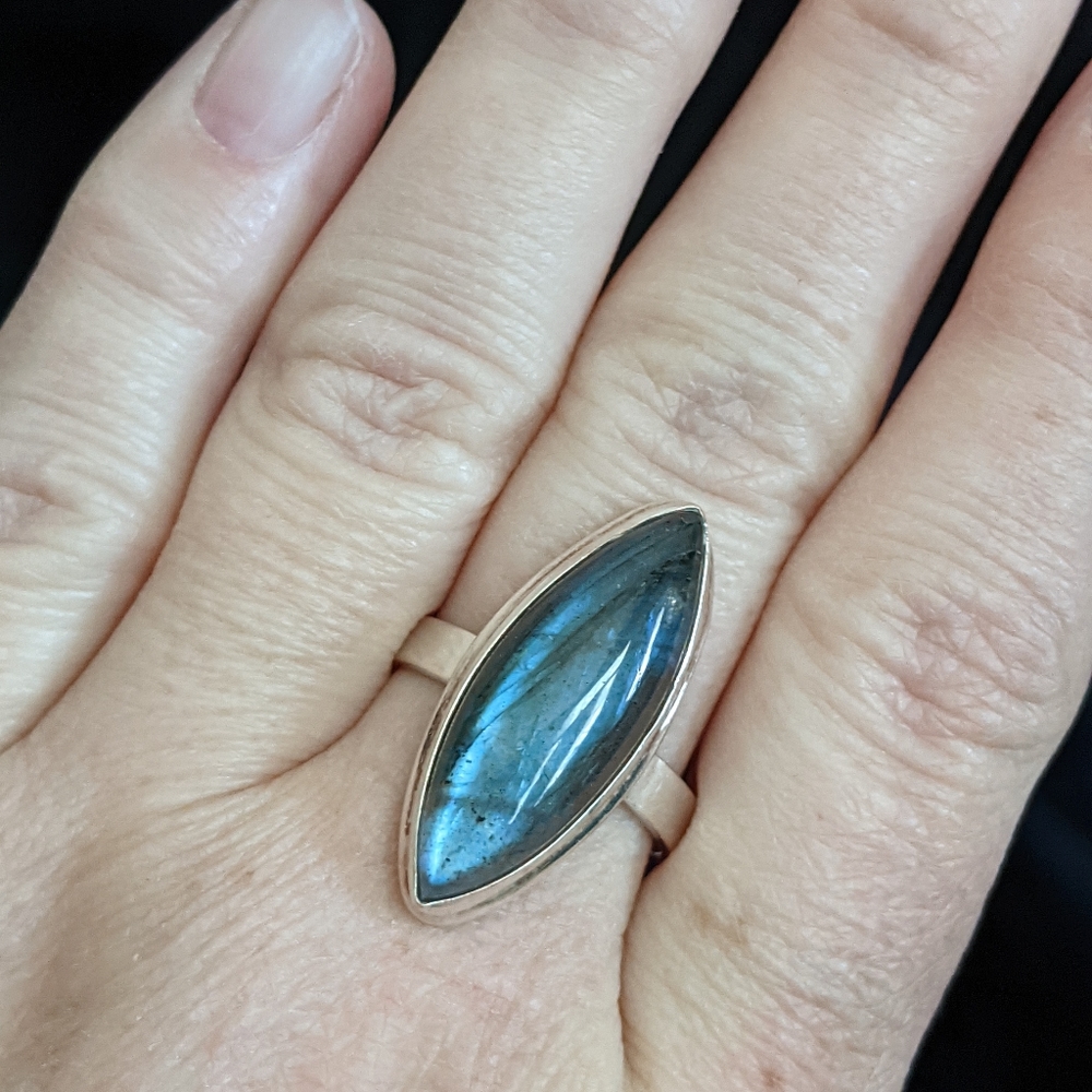 Natural Blue Labradorite, 925 Silver ring, size 10 - Picture 2 of 7